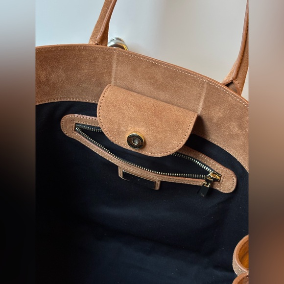 Claudia Firenze Suede Camel Bag NWT w/Shoulder Strap - Picture 7 of 17
